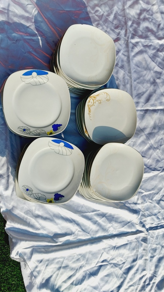 FLAT WHITE SQUARE PLATE