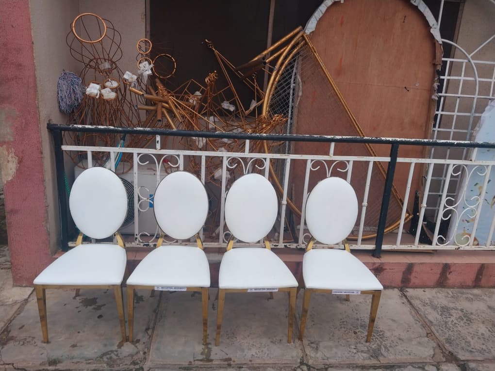 O BACK CHAIRS (WHITE)